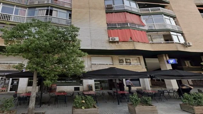 Piso alquilado de cuatro habitaciones en Sants-Badal