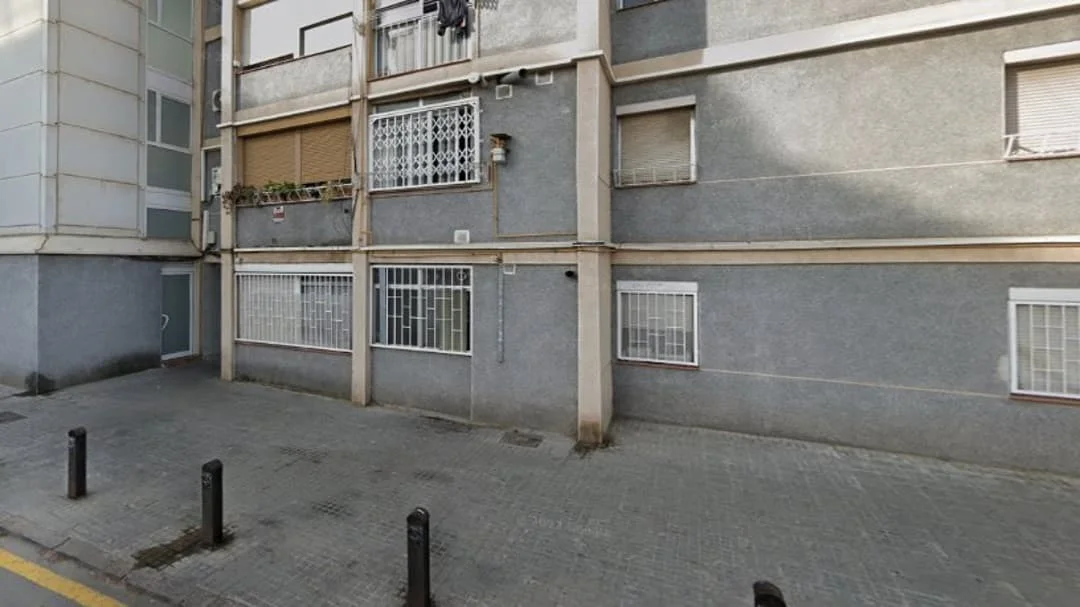 Tenanted three-bedroom flat in Cornellà
