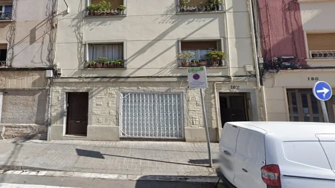Tenanted Barcelona flat, 60 m², 3-bed