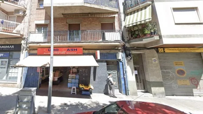Tenanted central flat with three bedrooms