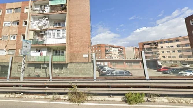 Tenanted Barcelona flat, three bedrooms