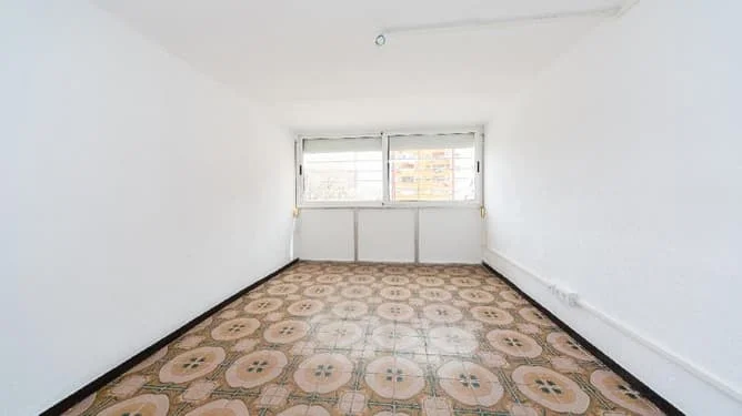 Piso ocupado en Badalona, 69 m², 3 habitaciones