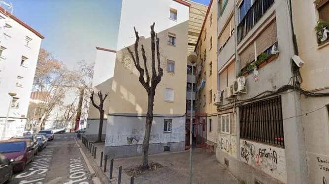 Piso ocupado en Badalona, 3 habitaciones