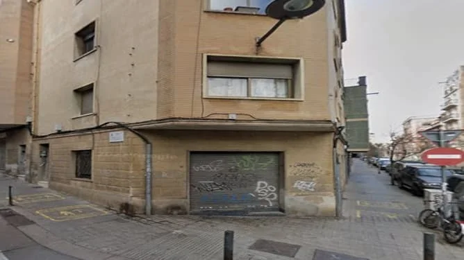 Piso de tres habitaciones en Hospitalet, contrato vencido