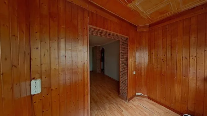 Piso ocupado de tres habitaciones en Ripollet