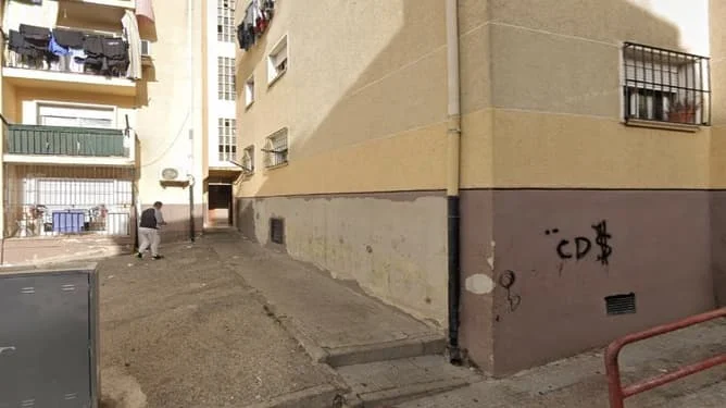 Piso alquilado en Girona, 920 m²