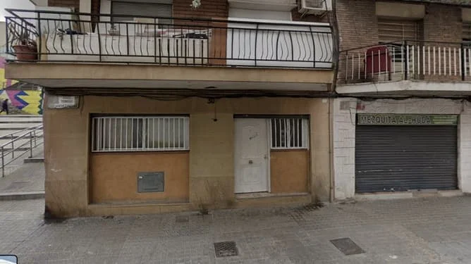 Tenanted Barcelona flat with three bedrooms