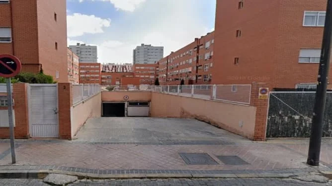 Plaza de garaje céntrica en Parla, 25 m²