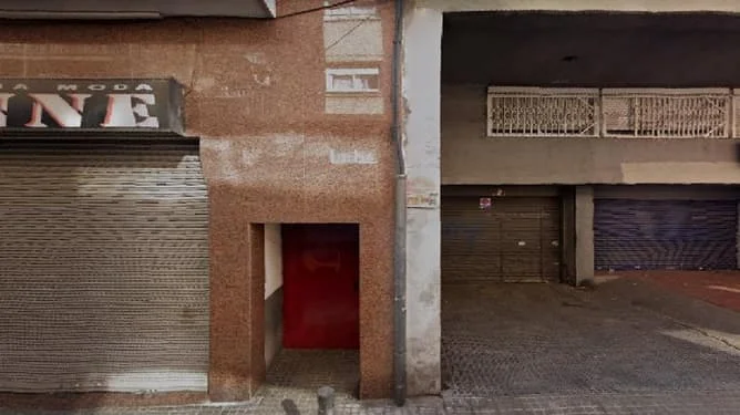 Auction flat in Santa Coloma, 3 bedrooms