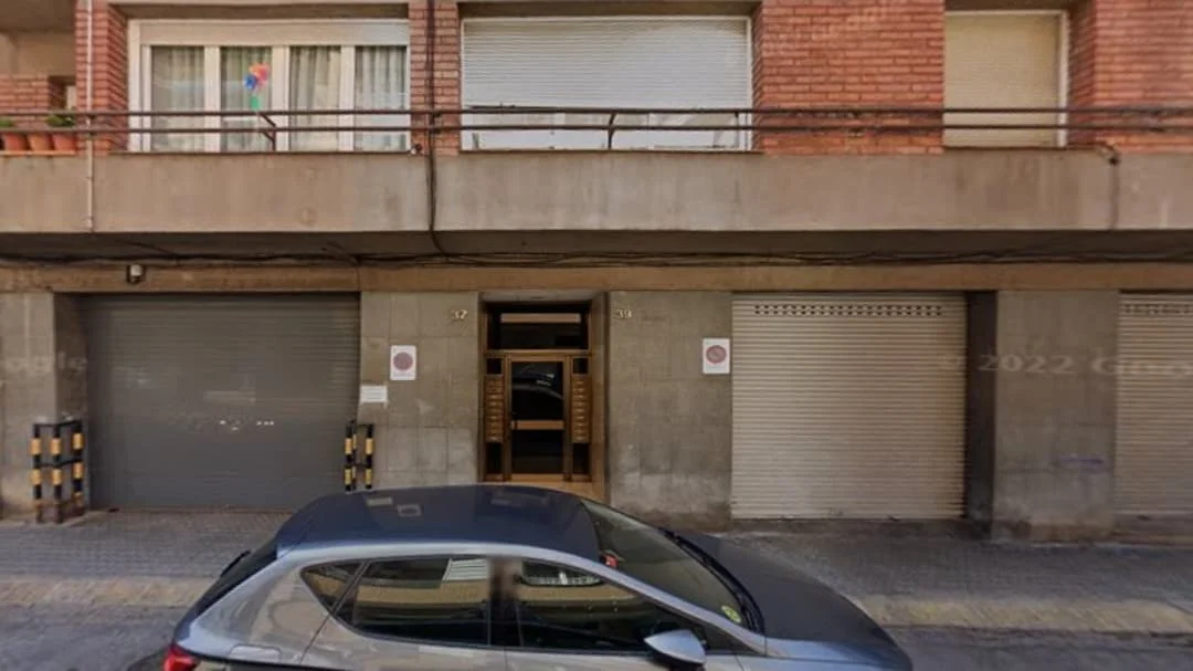 Tenanted Manresa flat, four bedrooms