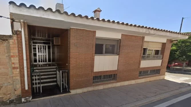 Chalet adosado en subasta, 294 m²
