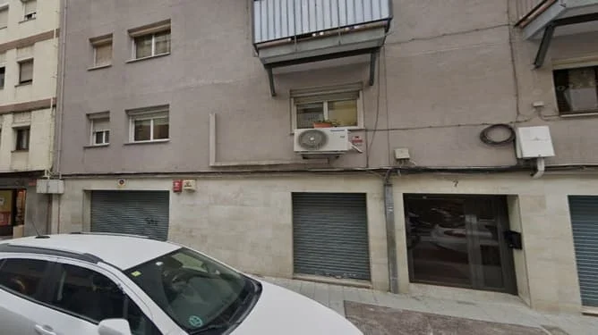 Rented Montcada flat, 3-bedroom investment