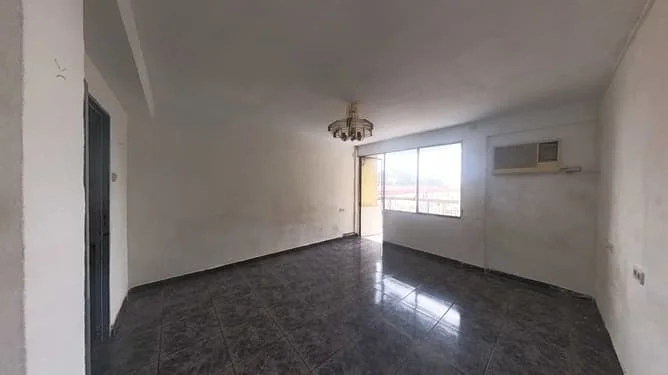 Piso de tres dormitorios en Murcia con potencial inversor