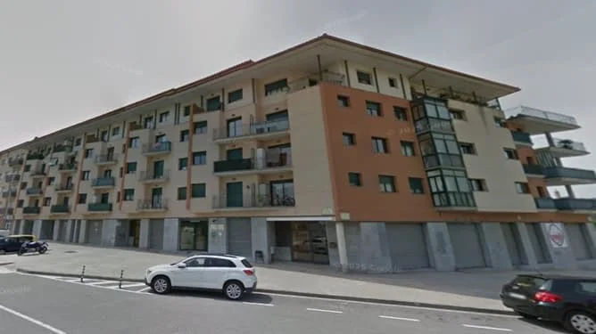 Piso en subasta en Olesa, 184 m²