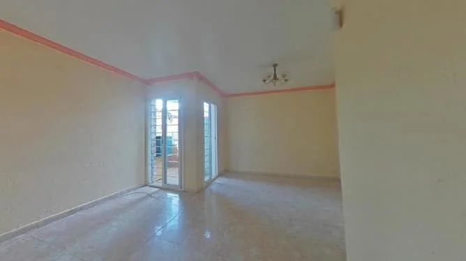 Piso ocupado de tres habitaciones en Reus