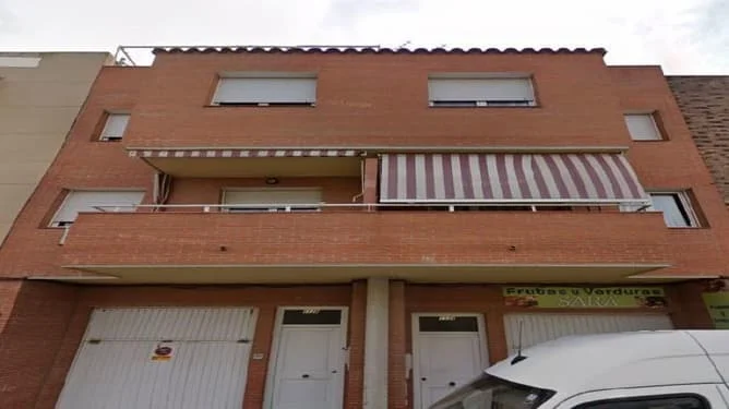 Chalet adosado ocupado en subasta cerca del centro