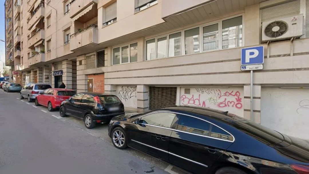 Three-bedroom Rubí flat, no possession