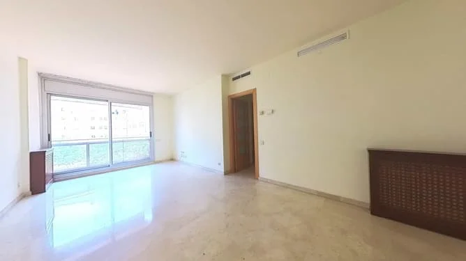 Protected four-bedroom flat in Sabadell