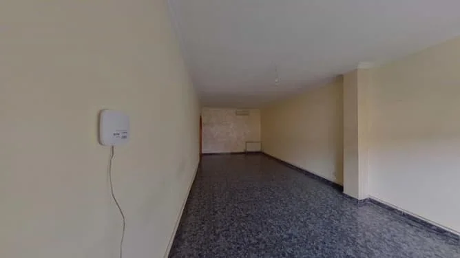 Piso ocupado de cuatro habitaciones en Sabadell