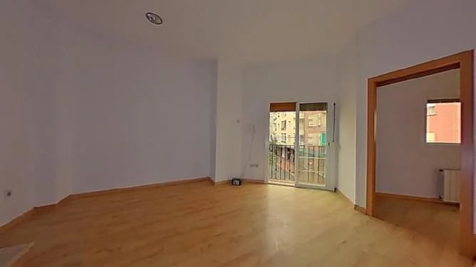 Piso alquilado de tres habitaciones en Sant Andreu