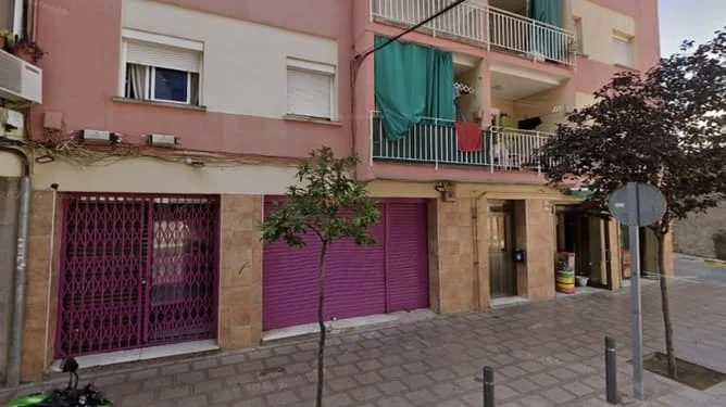 Piso alquilado de tres habitaciones cerca de Barcelona