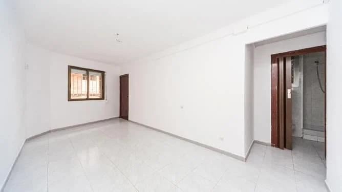 Piso céntrico alquilado de dos habitaciones