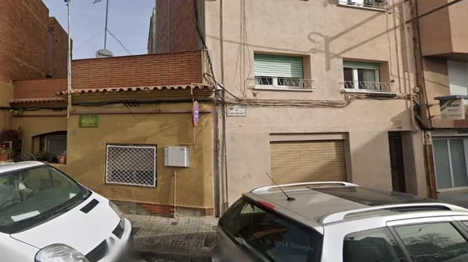 Piso alquilado en Santa Coloma, 2 dormitorios