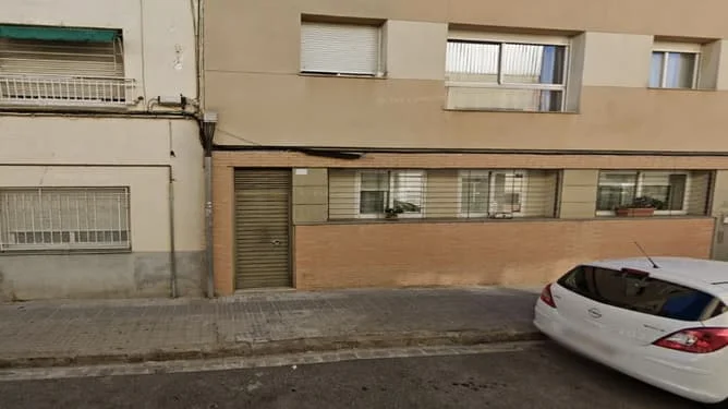 Tenanted Terrassa flat, three bedrooms