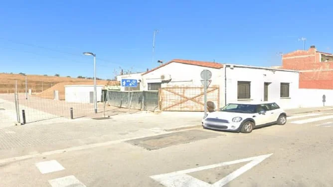 Auction flat in Terrassa, three bedrooms