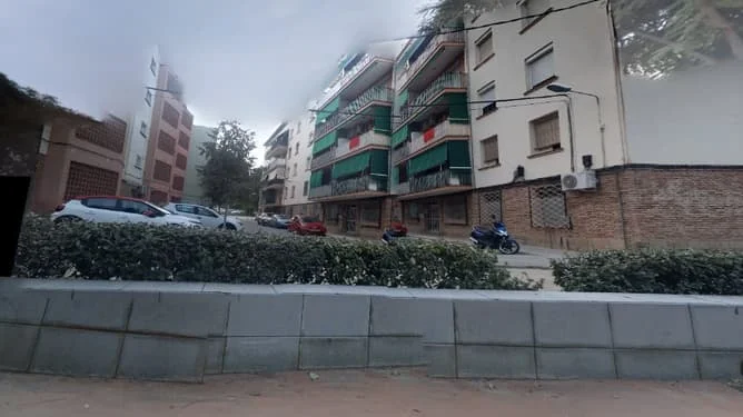 Tenanted Viladecans flat, three bedrooms