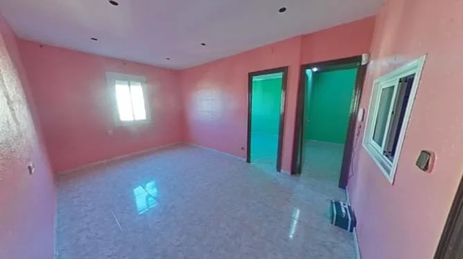 Occupied three-bedroom flat in Badalona