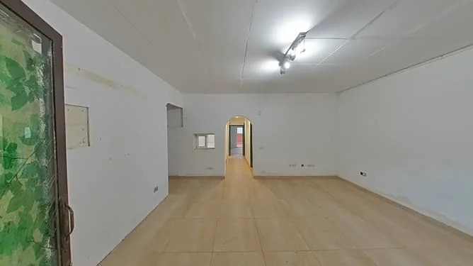 Piso de tres dormitorios cerca de Bogatell