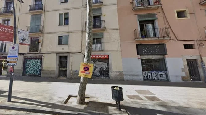 Piso alquilado en El Raval, tres habitaciones