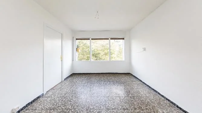 Tenanted Barcelona flat, 2 bedrooms
