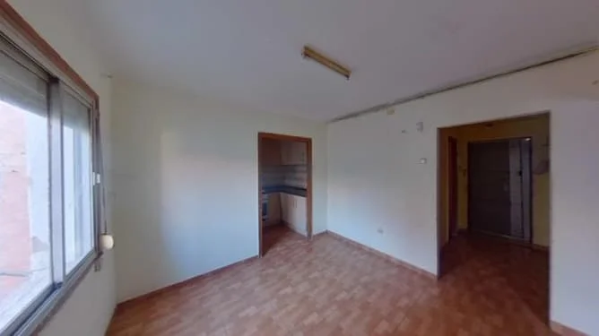 Piso de tres habitaciones cerca del metro