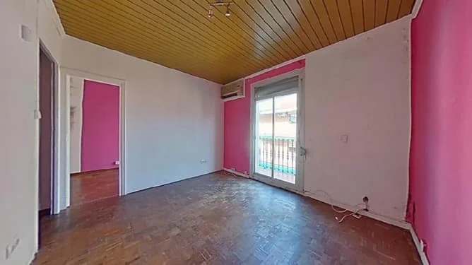 Tenanted Poble-sec flat, 73 m²