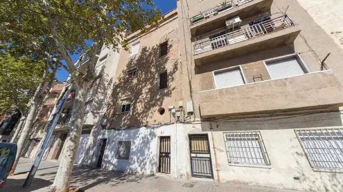Piso ocupado en Barcelona de 53 m²