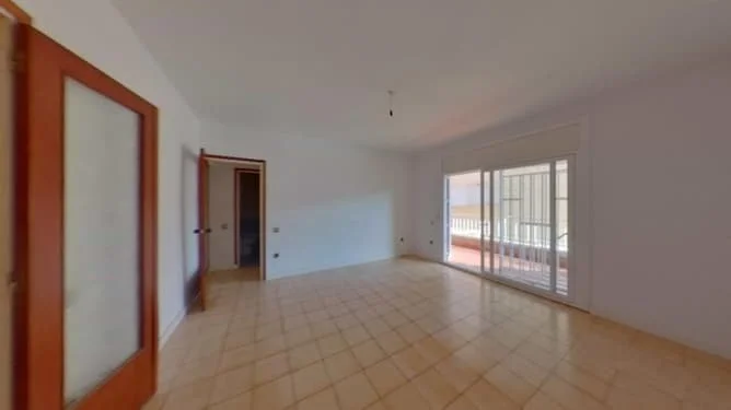 Piso en Calafell con contrato vencido
