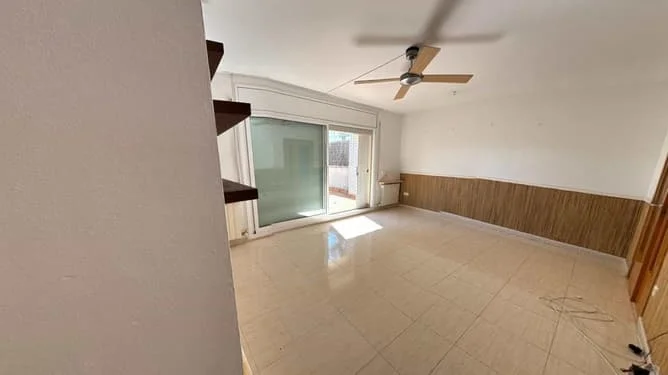Piso de 130 m² y tres habitaciones en Calafell