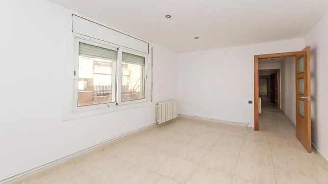 Piso alquilado en Canovelles, activo de dos habitaciones
