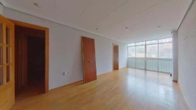Rented central flat with three bedrooms