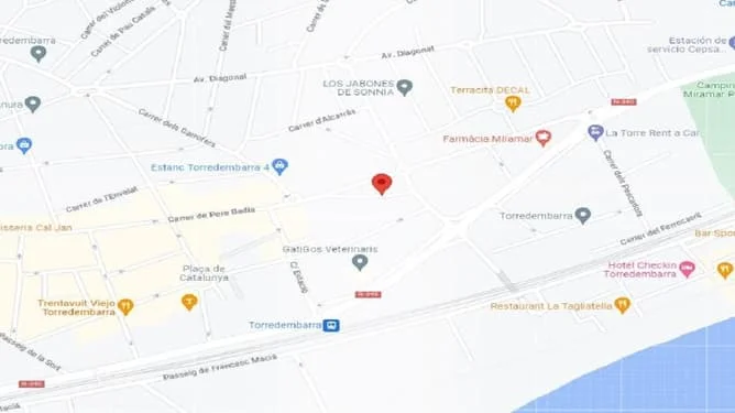 Oficina alquilada cerca del centro