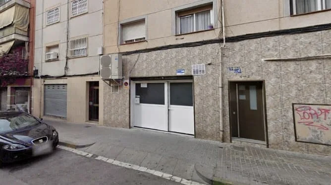 Tenanted three-bedroom flat in Hospitalet