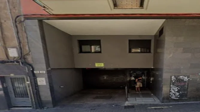 Piso de subasta ocupado en el centro