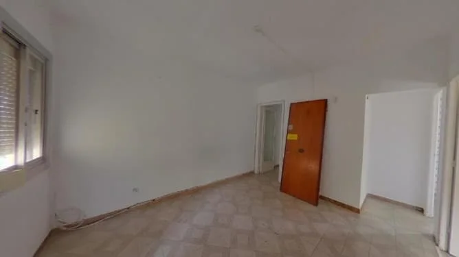 Piso céntrico ocupado de 49 m² y tres habitaciones