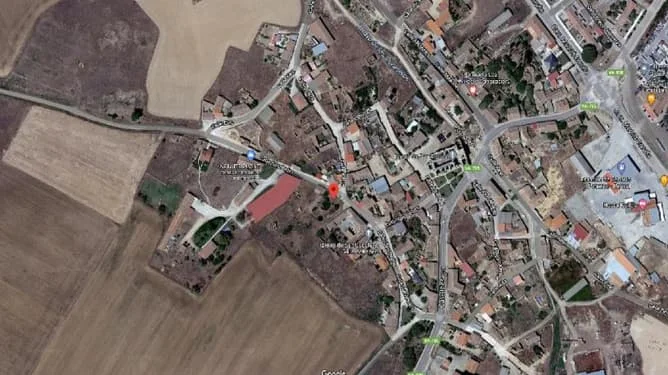 Parcela urbana cerca del centro de Villardefrades