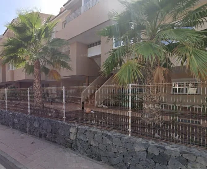 Rented new-build flat, 2 bedrooms