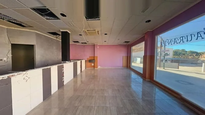 Casa y local en obra en Murcia