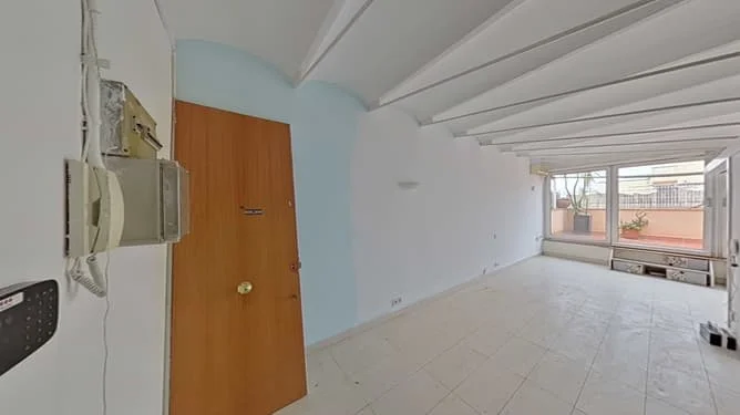 Central El Raval flat, 55 m²
