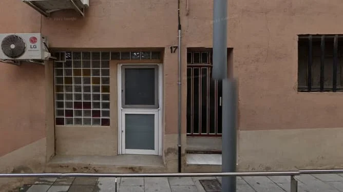 Rented Barcelona flat, 3-bedroom investment